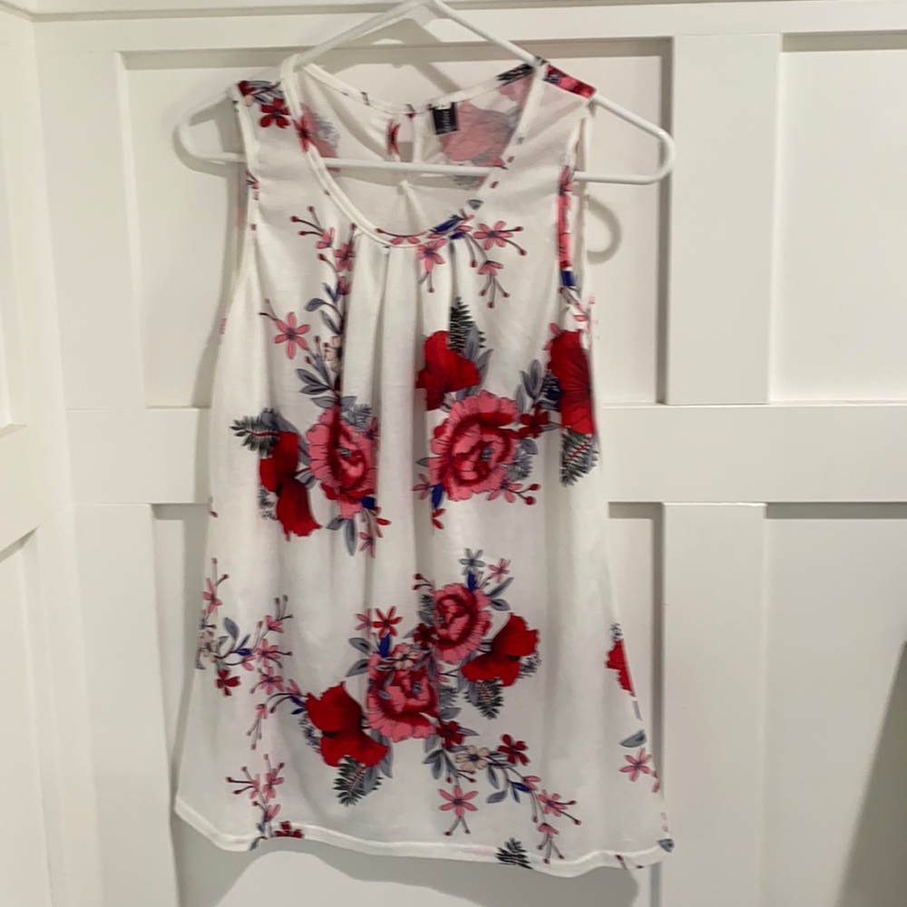Flowered tank top